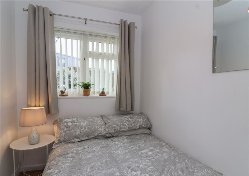 A bedroom in Flat 8 (photo 2) at Flat 8, Brean