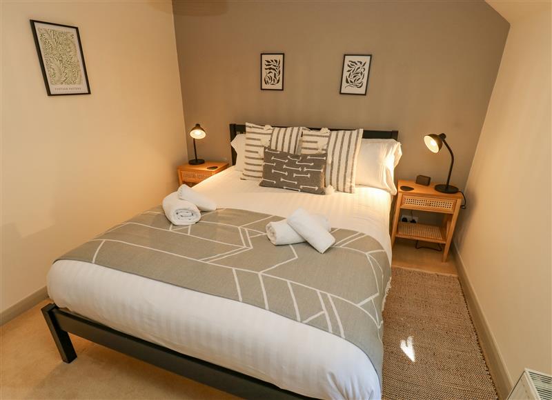 One of the 3 bedrooms (photo 2) at Flora Cottage, Tideswell