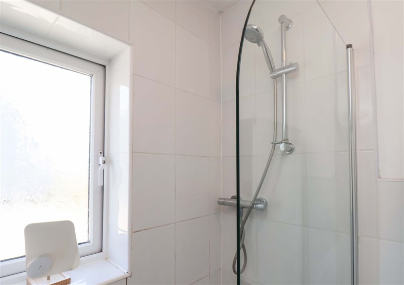 The bathroom at Floraville, Cayton Bay