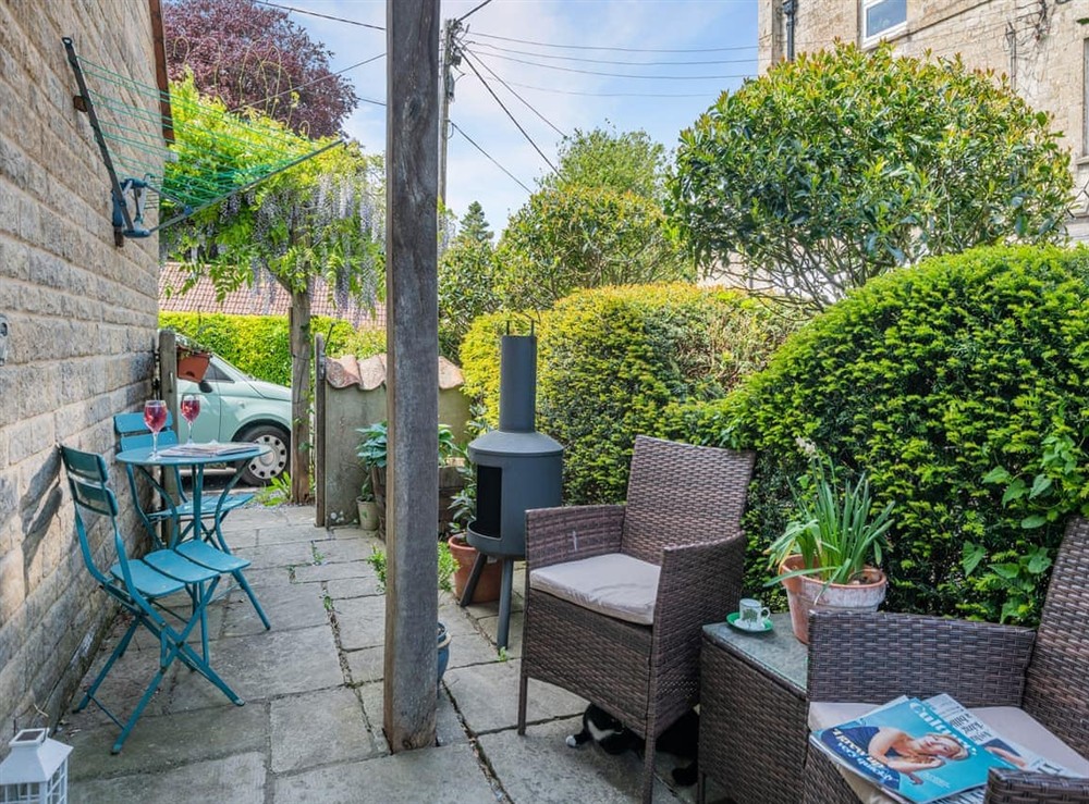 Sitting-out-area (photo 3) at Florence Cottage in Sturminster Newton, near Dorset, England