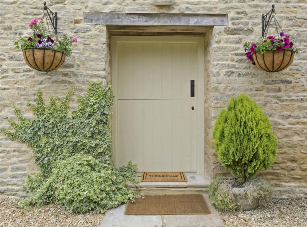 Welcoming property at Flowers Barn in Middle Duntisbourne, near Cirencester, Gloucestershire