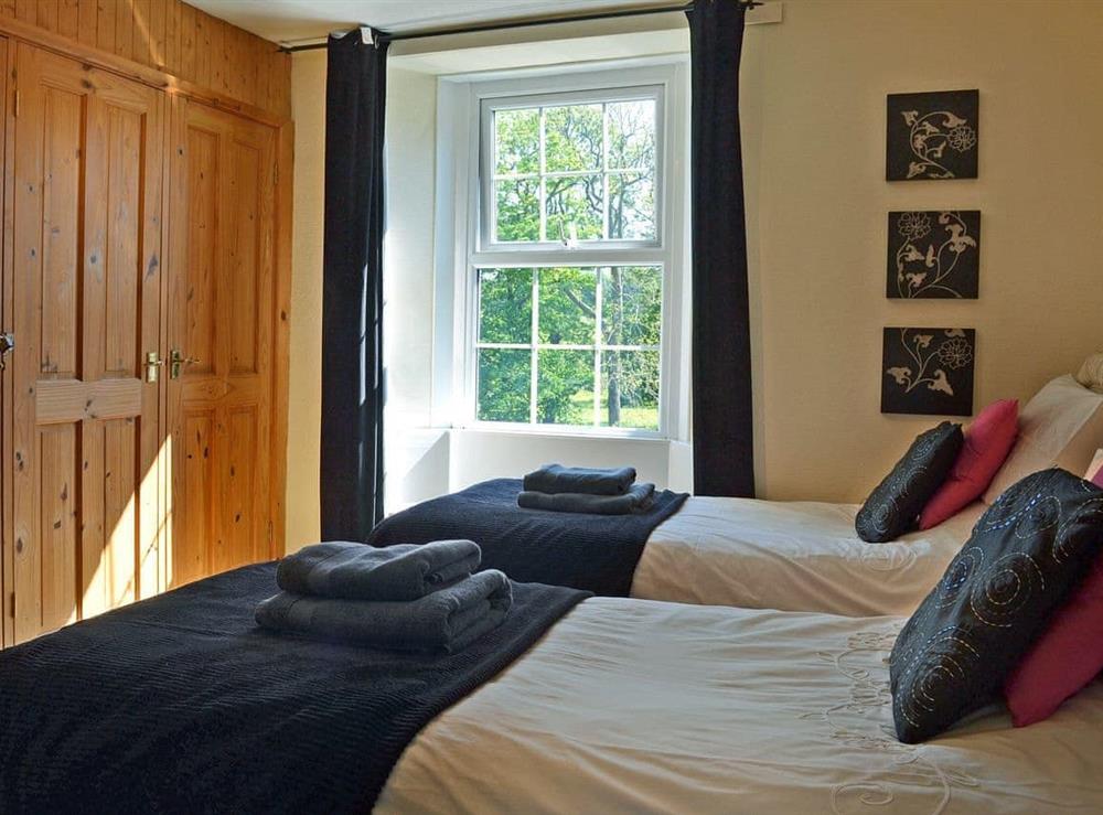 Cosy twin bedroom at Foldgate in Corney, Cumbria