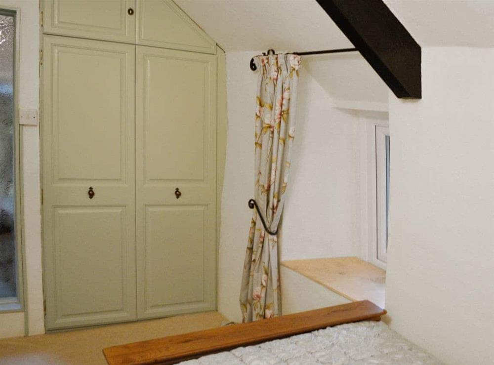 Single bedroom (photo 2) at Folly Cottage in Avening, near Tetbury, Gloucestershire