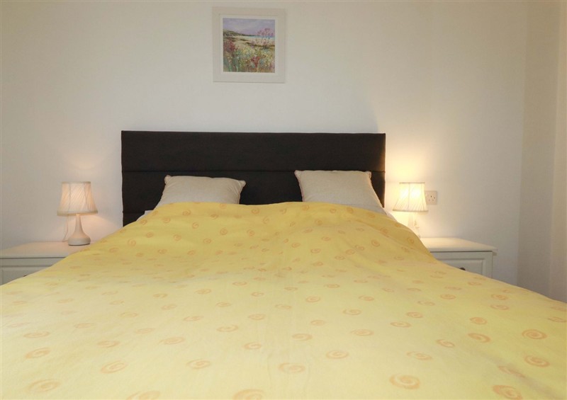 One of the 3 bedrooms at Folly View, Cambrose near Illogan