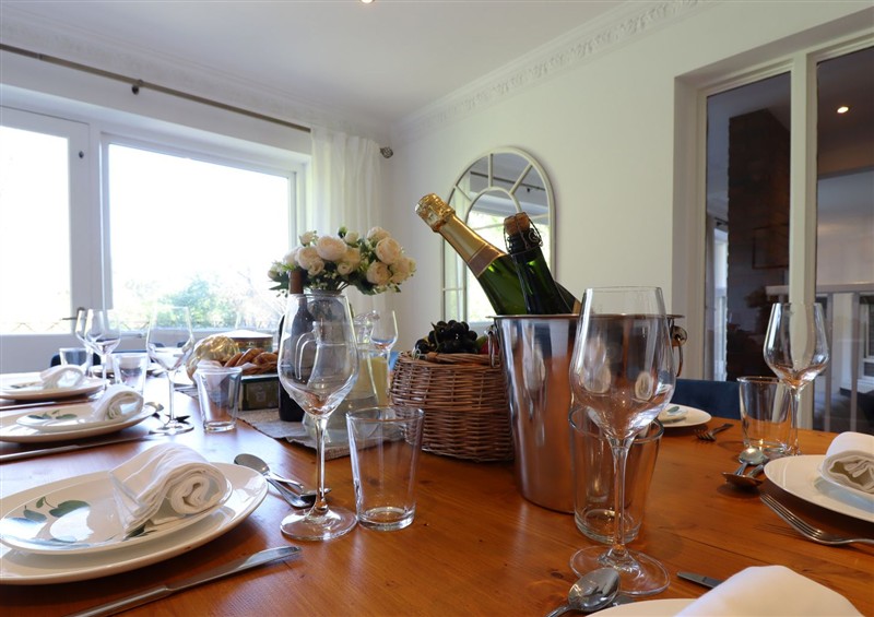 Dining room at Forest Getaway, Burnham Beeches near Farnham Common