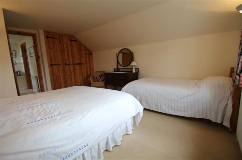 Double bedroom (photo 2) at Forge Cottage, Wootton Courtenay