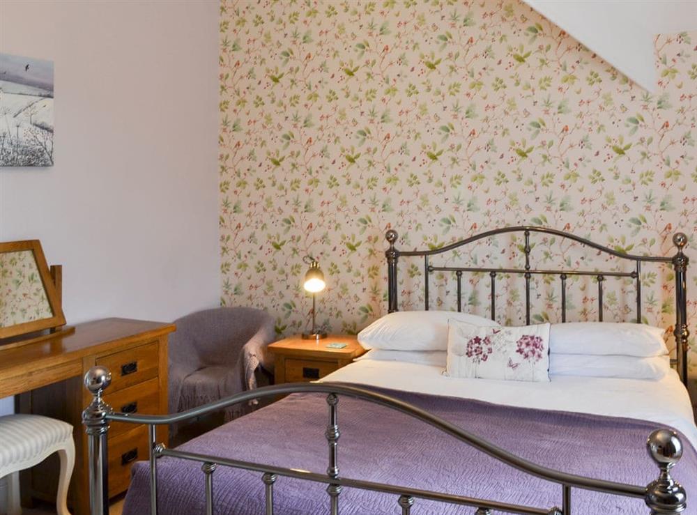Welcoming double bedded room at Forge Villa in Ebberston, near Pickering, North Yorkshire