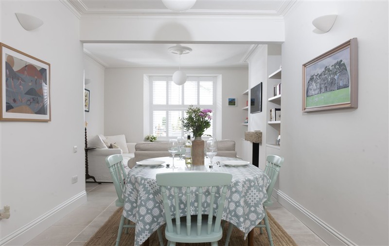 The dining room at Forget Me Not Cottage, Cornwall