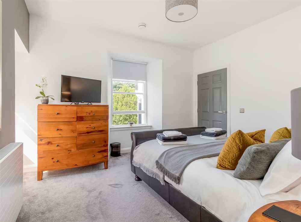 Double bedroom (photo 3) at Formans Lodge in Musselburgh, East Lothian