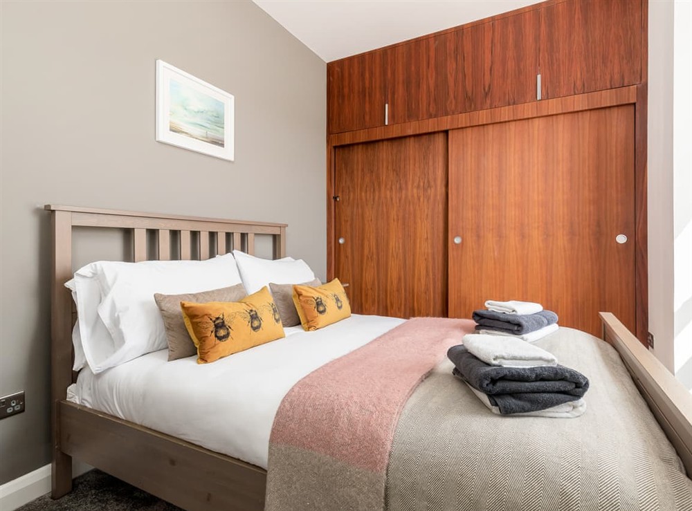 Double bedroom (photo 5) at Formans Lodge in Musselburgh, East Lothian