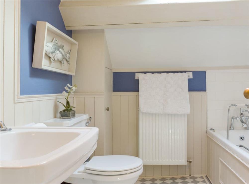 Bathroom at Fossilers Lodge in Lyme Regis, Dorset