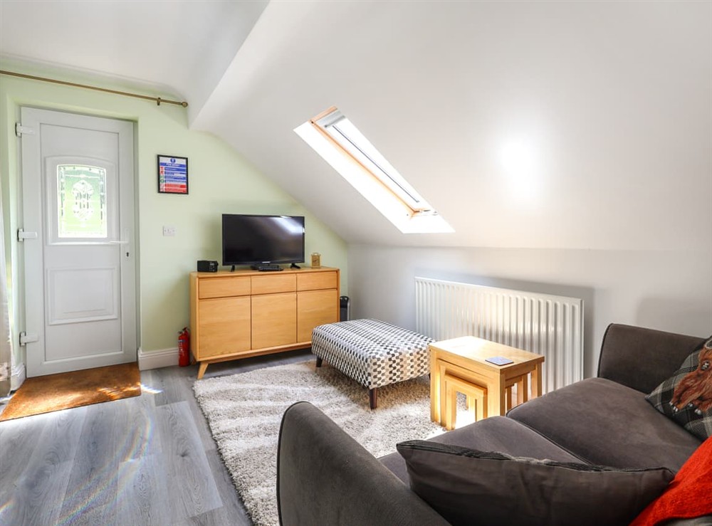 Living area (photo 2) at Four Oaks in All Berkshire, England