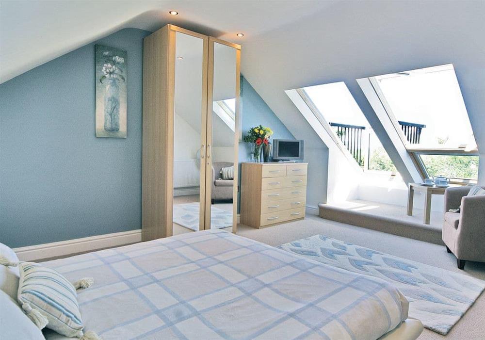 Four Seasons double bedroom (photo 2) at Four Seasons in Llandysul, Dyfed