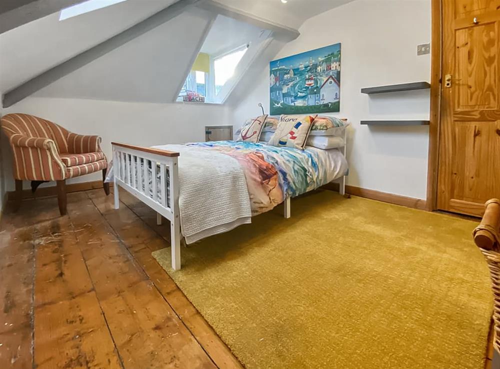 Double bedroom at Four-Tunes in Torquay, Devon