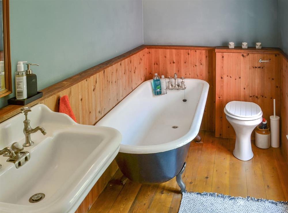 Bathroom at Fox Cottage in Beverley, North Humberside