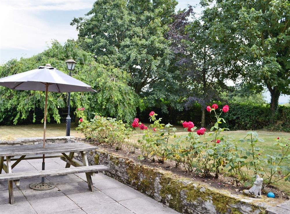 Wonderful south-facing garden at Fox Cottage in Bristol, Avon
