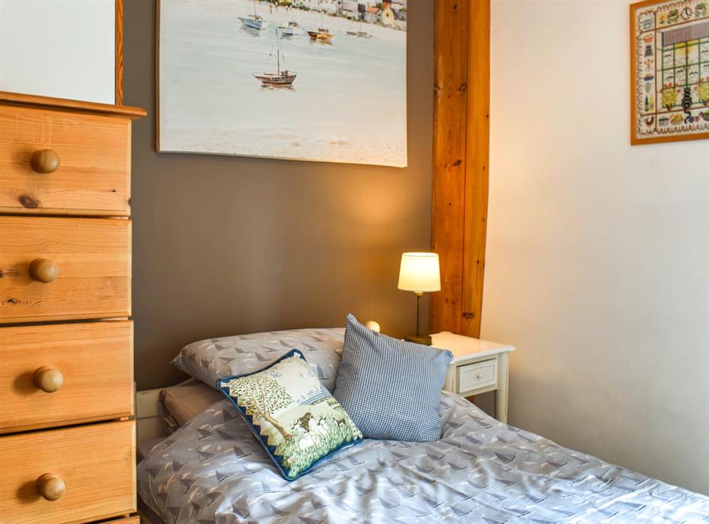 Single bedroom at Fox Cottage in Mylor Bridge, near Falmouth, Cornwall