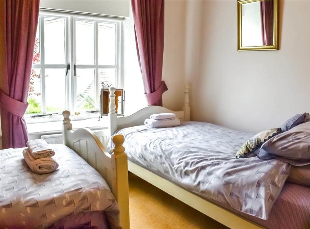 Twin bedroom at Fox Cottage in Mylor Bridge, near Falmouth, Cornwall