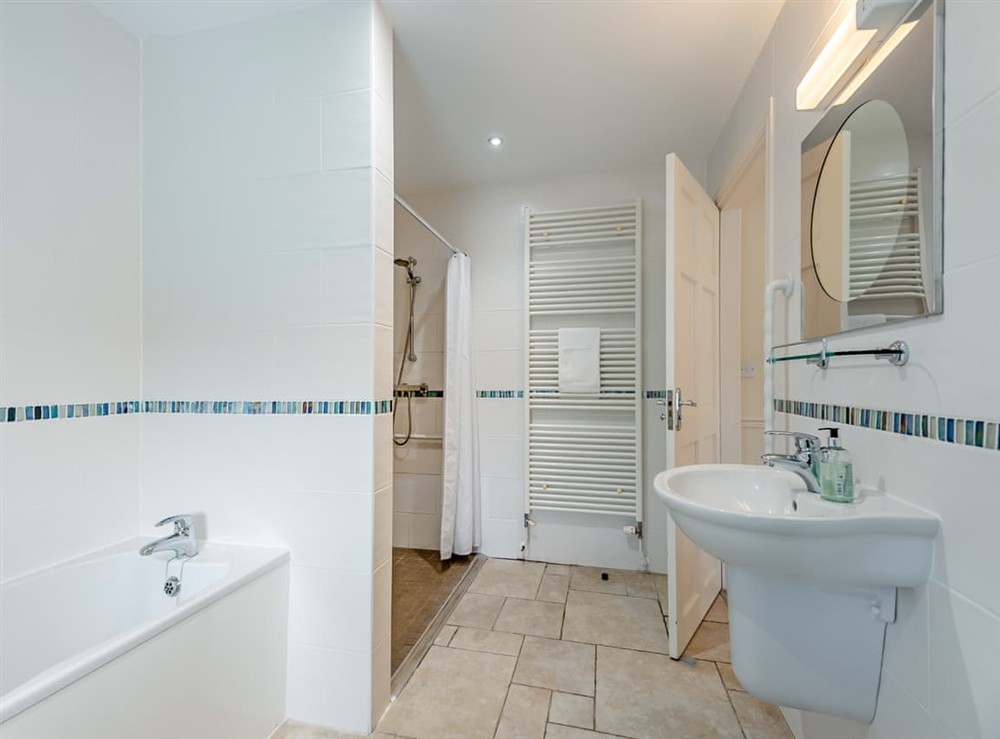 Bathroom at Fox Cover in Doxford, near Embleton, Northumberland