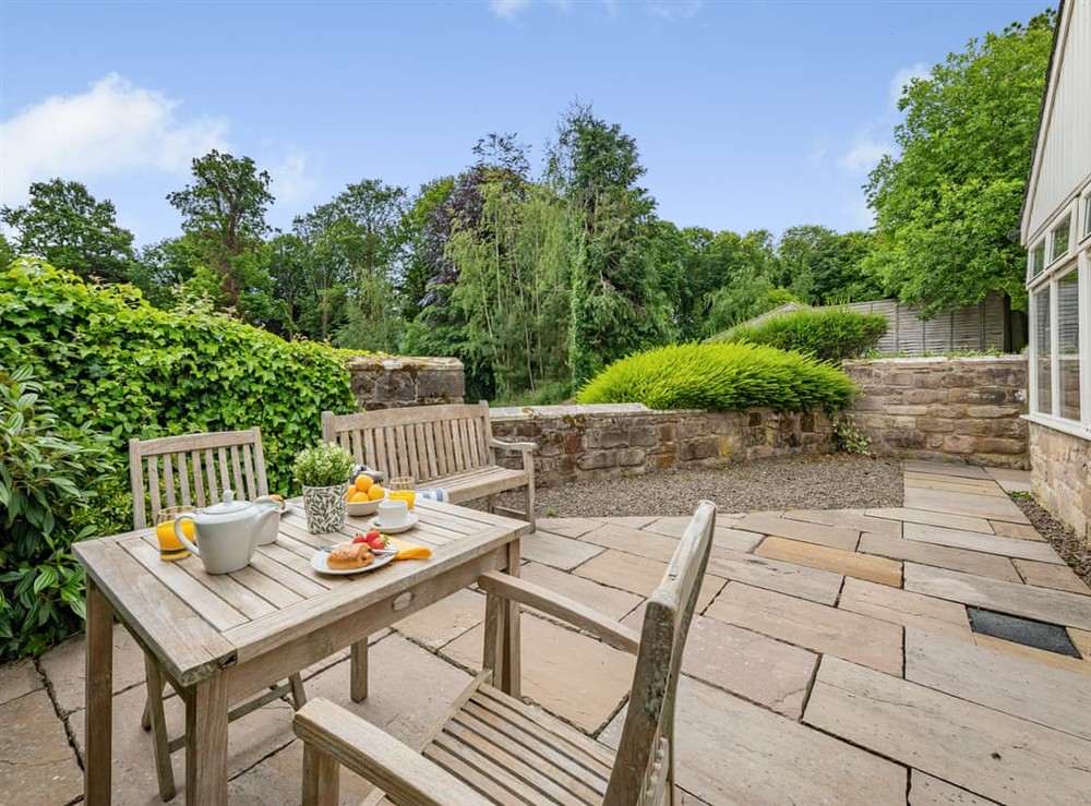 Sitting-out-area at Fox Cover in Doxford, near Embleton, Northumberland