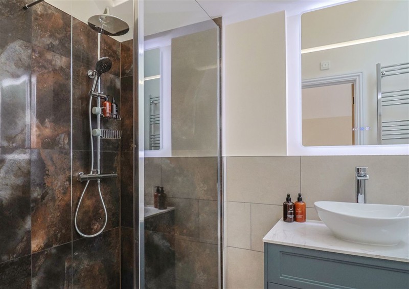 The bathroom (photo 4) at Fox Den, Pendomer near Yeovil