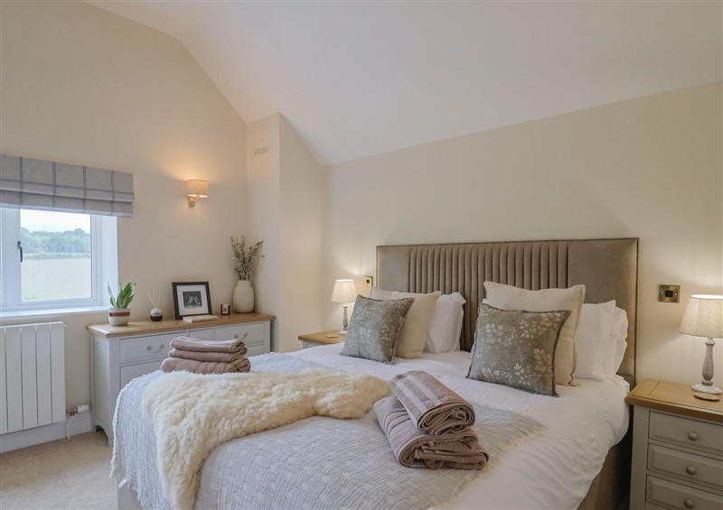 This is a bedroom (photo 2) at Fox Den, Pendomer near Yeovil