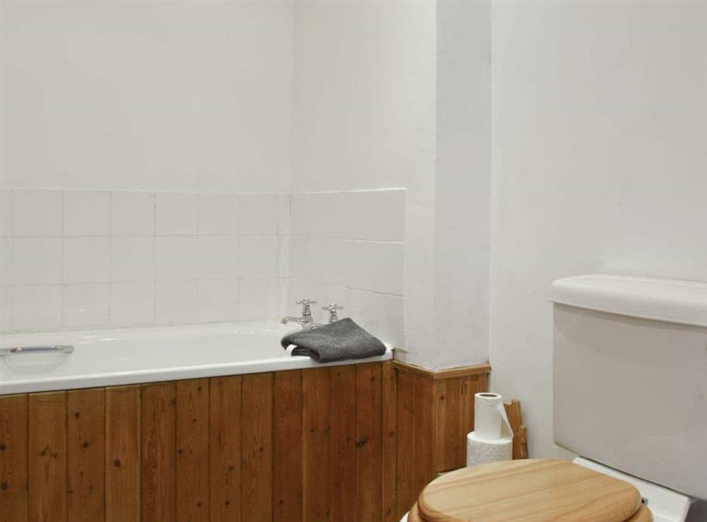 First floor bathroom with separate walk-in shower cubicle (photo 2) at Foxcote in Marstow, near Ross-on-Wye, Herefordshire