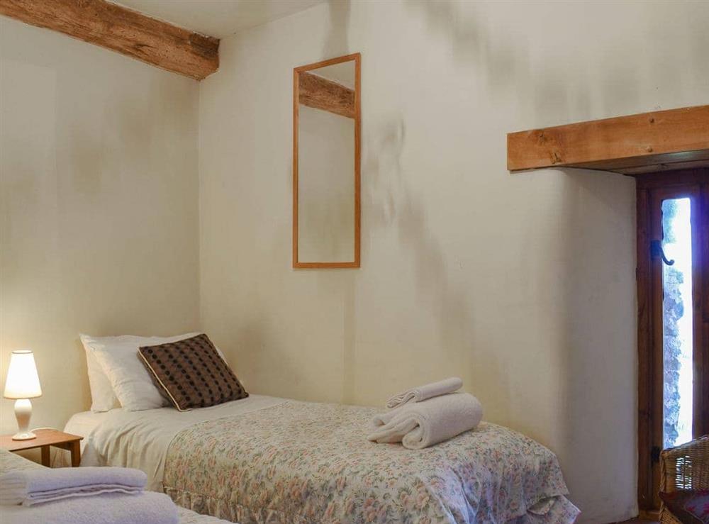 Twin bedroom at Foxcote in Marstow, near Ross-on-Wye, Herefordshire