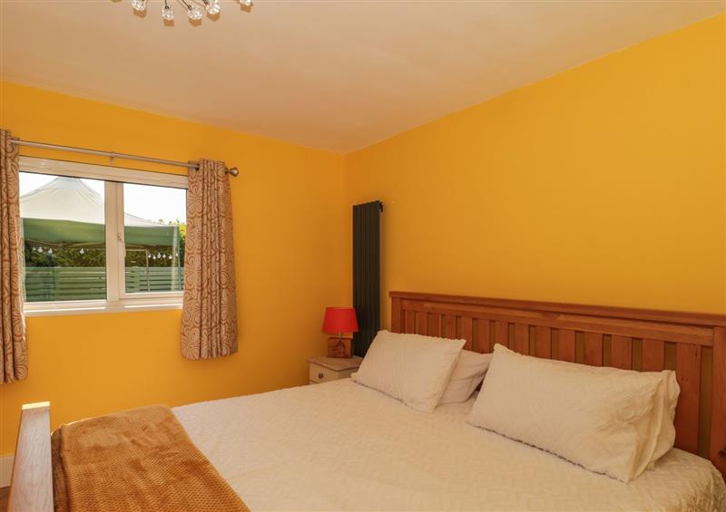 Bedroom (photo 2) at Foxes Den, Knaresborough