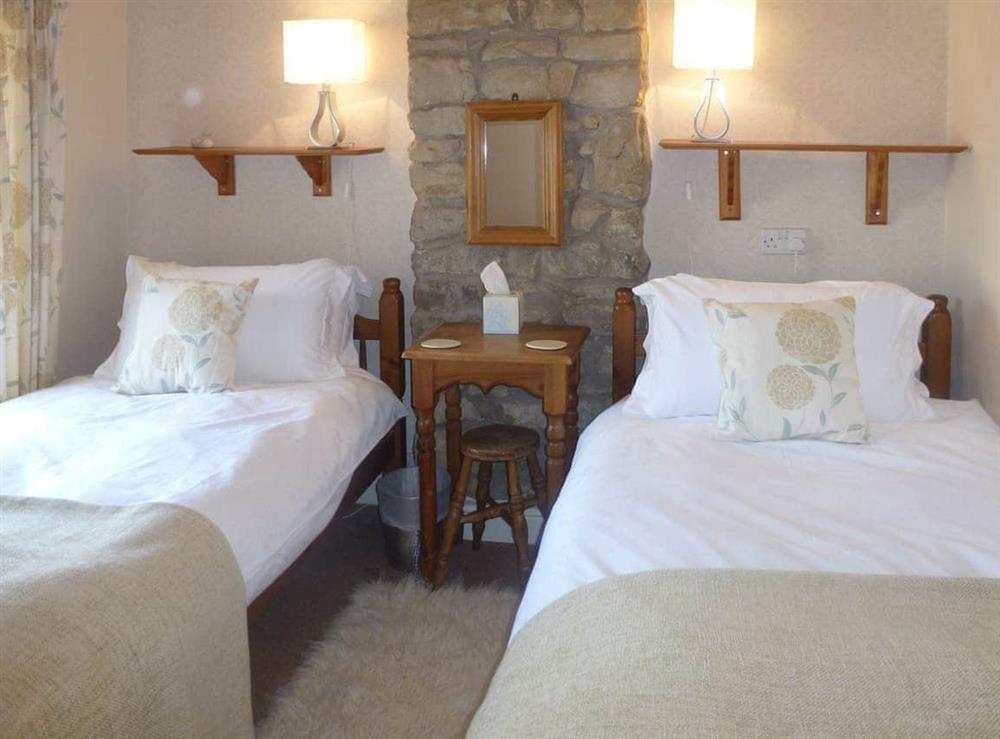 Twin bedroom at Foxglove Cottage in Alton, near Chesterfield, Derbyshire
