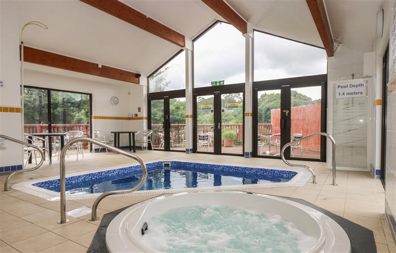 The swimming pool at Foxglove Cottage, Falmouth