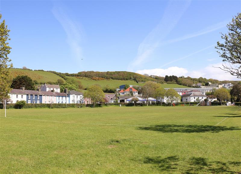 The setting around Foxglove Cottage