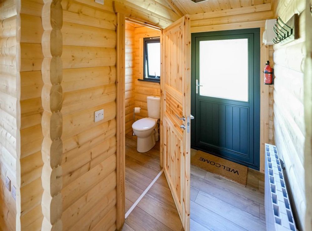 Bathroom (photo 4) at Foxglove Lodge in Hittisleigh, Devon