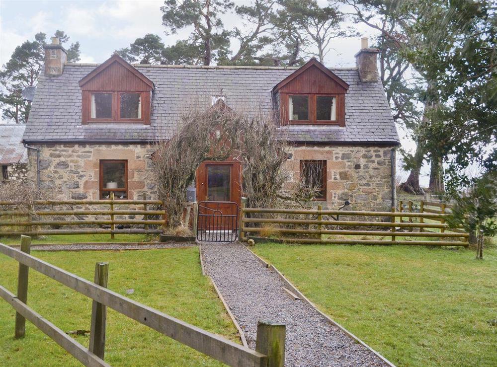 appealing stone built cottage at Foxhole Farm Cottage in Beauly, Inverness-Shire