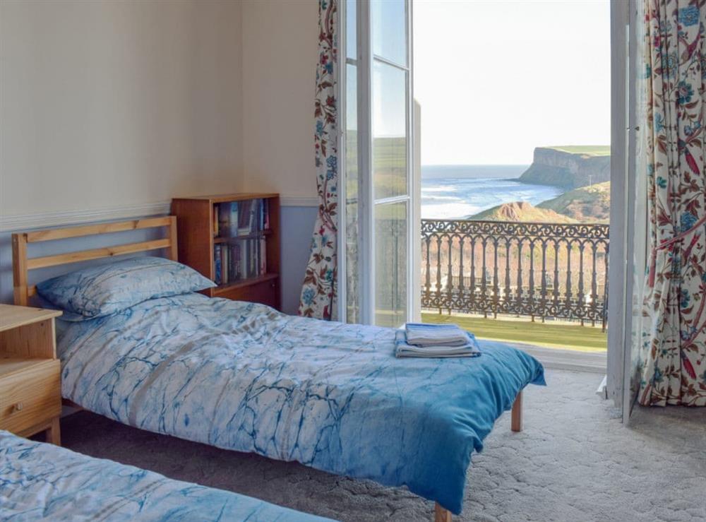 Cosy twin bedroom with fantastic sea views at Franks View in Saltburn-by-the-Sea, Yorkshire, Cleveland