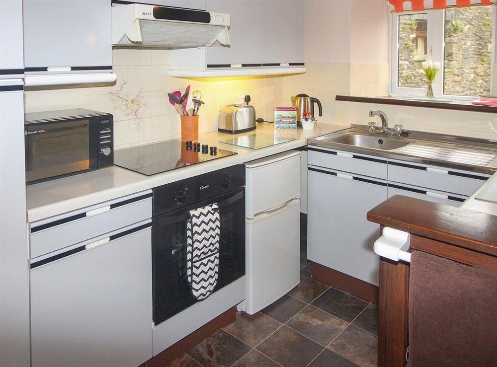 Fully appointed fitted kitchen at Chaffcutters, 
