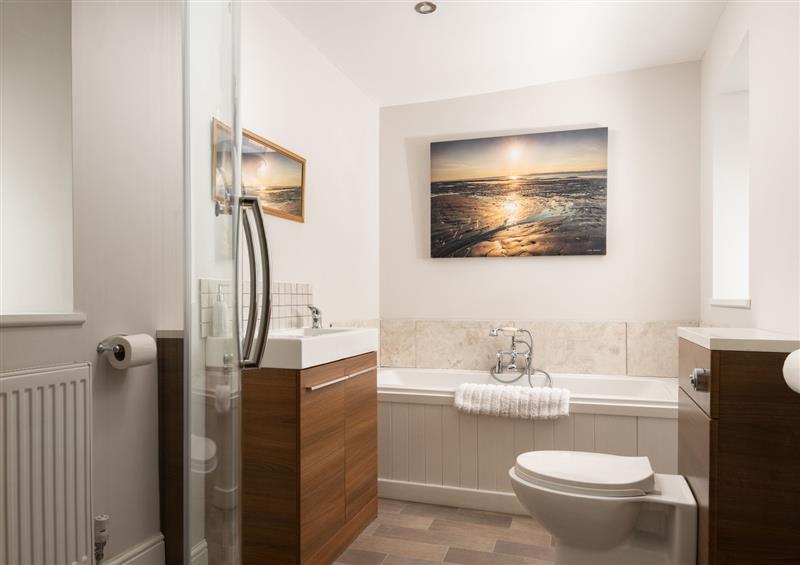 This is the bathroom at Fron Dderw, Bala