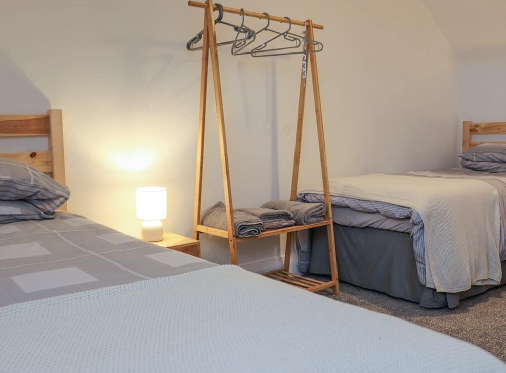Twin bedroom at Fron Deg in Tudweiliog, Gwynedd