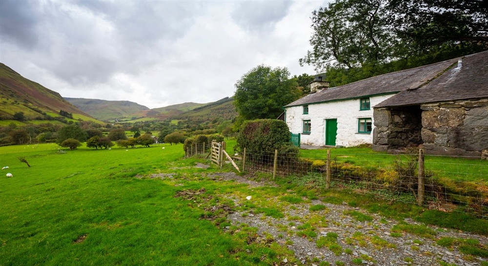 Exterior and surrounding area of Braich Melyn, nr Dolgellau, Gwynedd at Fron Dirion in Dinas Mawddwy, Powys