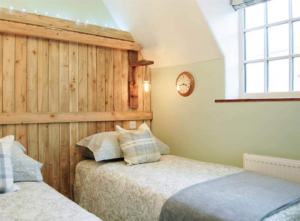 Twin bedroom (photo 3) at Fron Newydd Farmhouse in Tywyn, Gwynedd