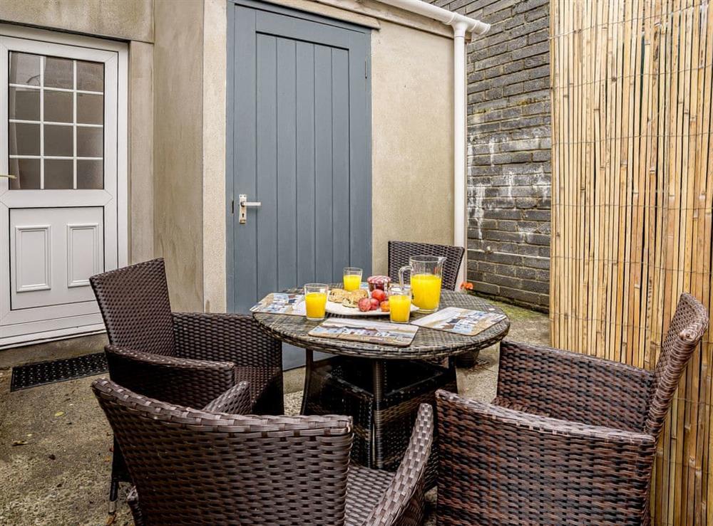 Outdoor area at Fron Towyn Cottage in New Quay, Cardigan, Dyfed