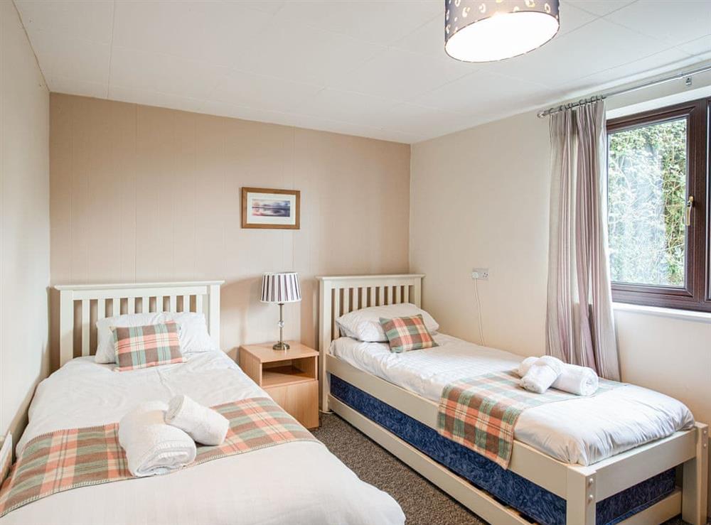 Twin bedroom at Frondeg in Aberaeron, Dyfed