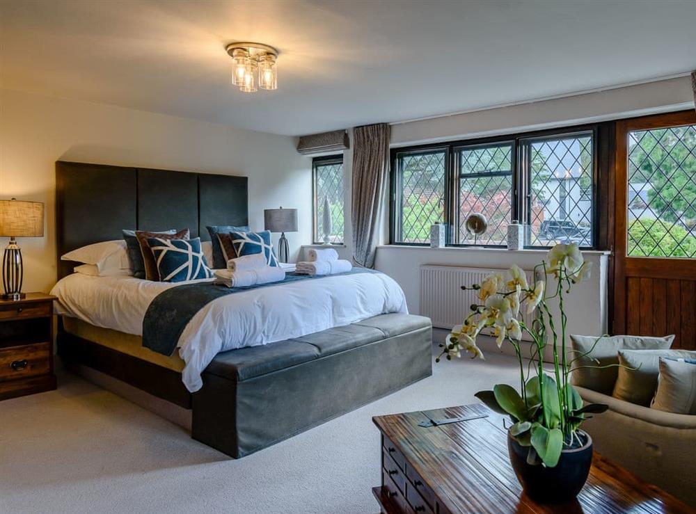 Double bedroom (photo 3) at Furnace House in Felbridge, West Sussex
