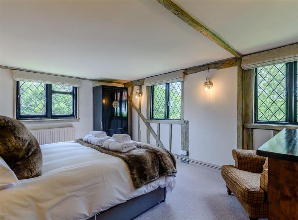 Double bedroom (photo 6) at Furnace House in Felbridge, West Sussex
