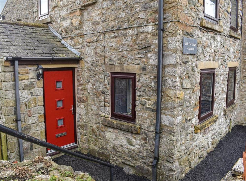 Gable End Cottage in Ingleton, North Yorkshire sleeps 4