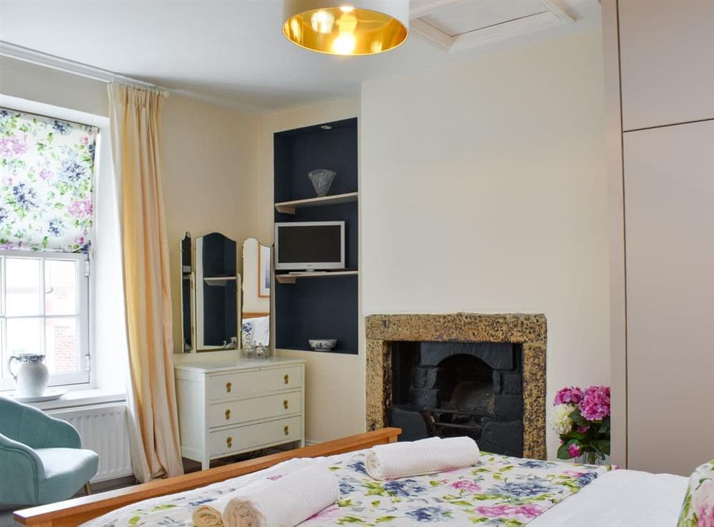 Double bedroom (photo 2) at Gadir in Hexham, Northumberland
