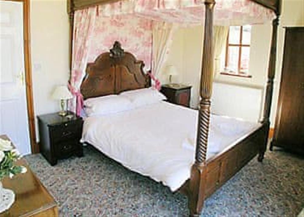 Double bedroom at Gallaber Cottage in Burton-in-Lonsdale, Carnforth, Lancashire