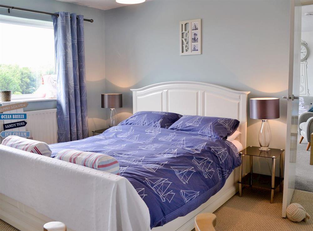 Double bedroom at Galleons Reach in Yelland, near Bideford, Devon
