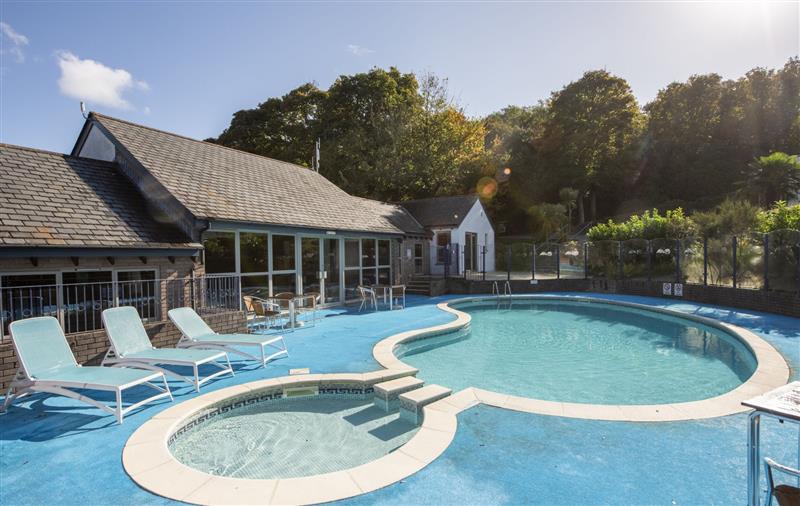 The swimming pool at Gallery View, Cornwall