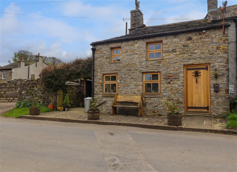 Outside at Gallivantin Cottage, Thorton Rust near Aysgarth